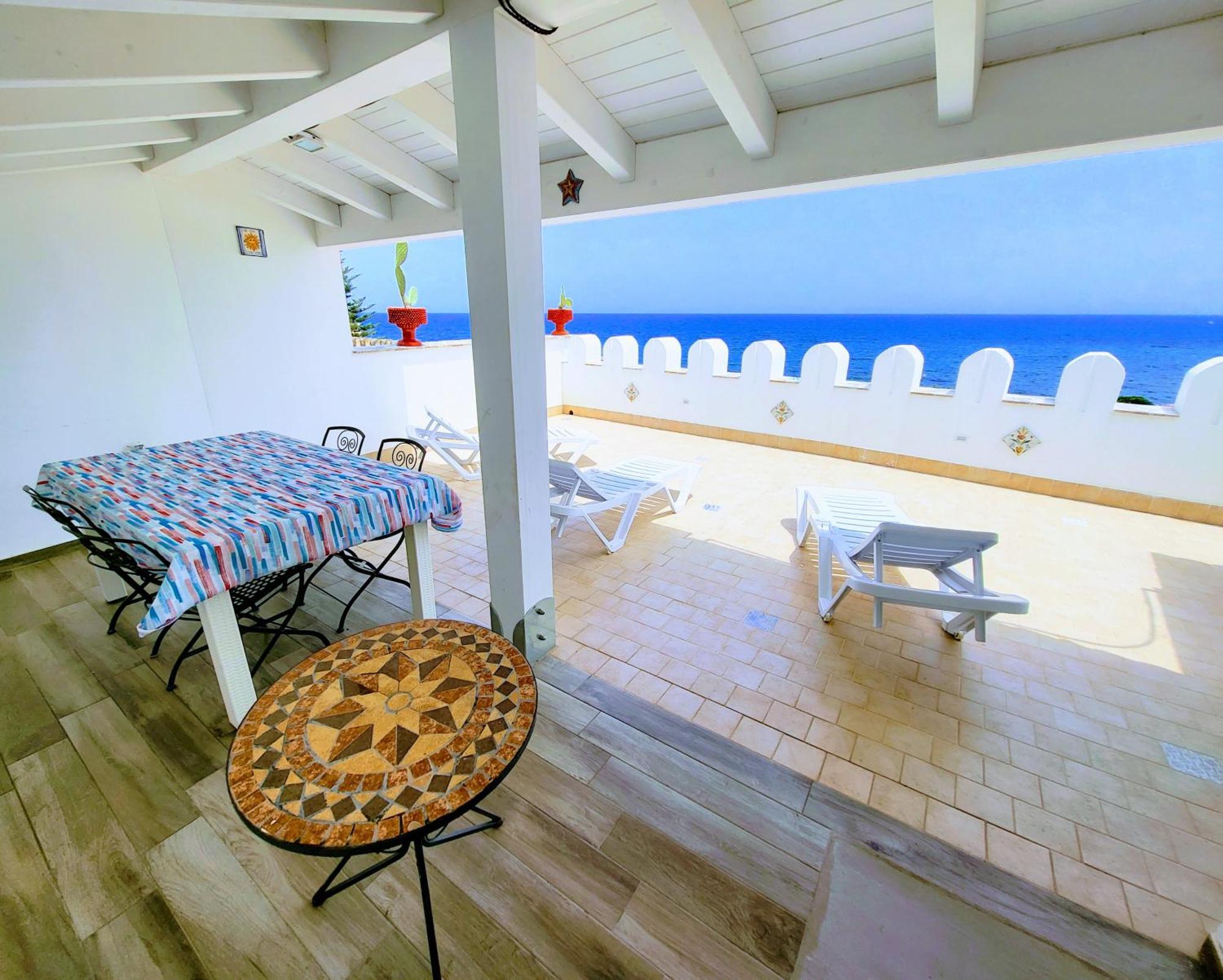 サンタ・フラーヴィアSeafront House Gabbiano Azzurroアパートメント エクステリア 写真