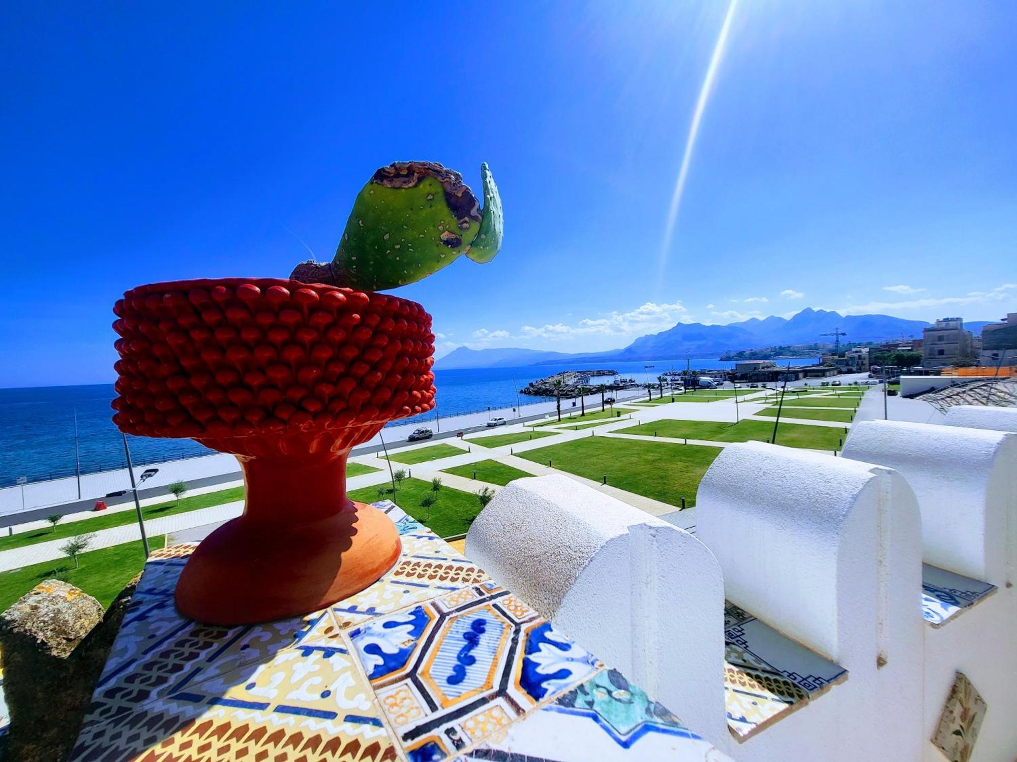 サンタ・フラーヴィアSeafront House Gabbiano Azzurroアパートメント エクステリア 写真
