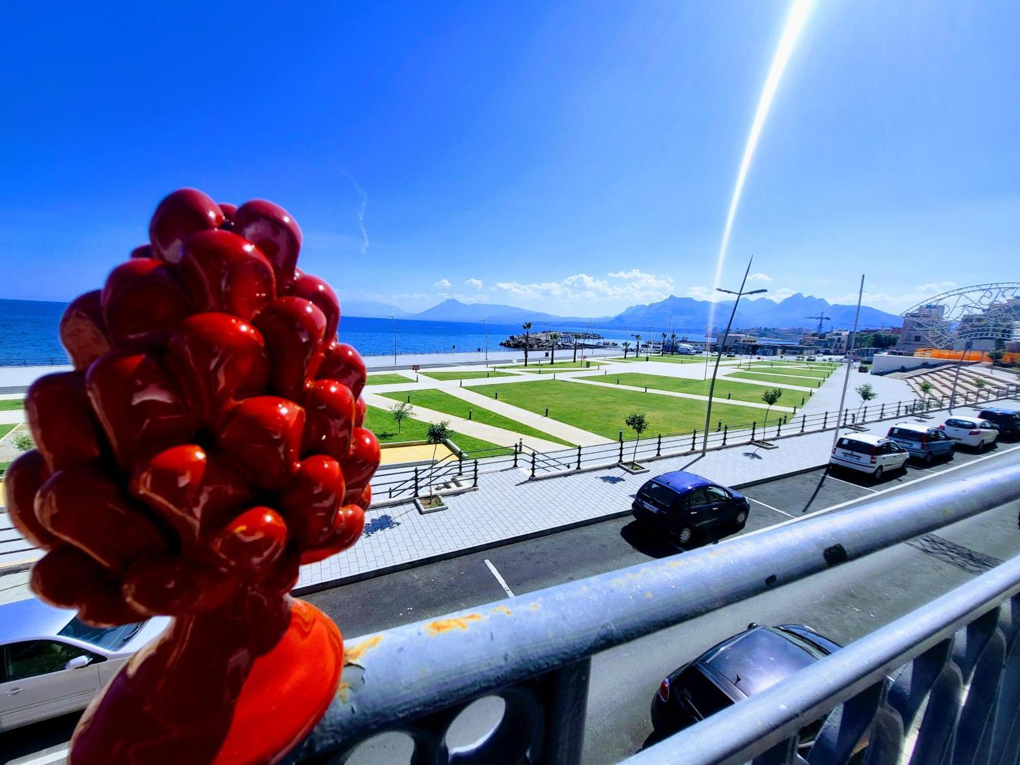 サンタ・フラーヴィアSeafront House Gabbiano Azzurroアパートメント エクステリア 写真