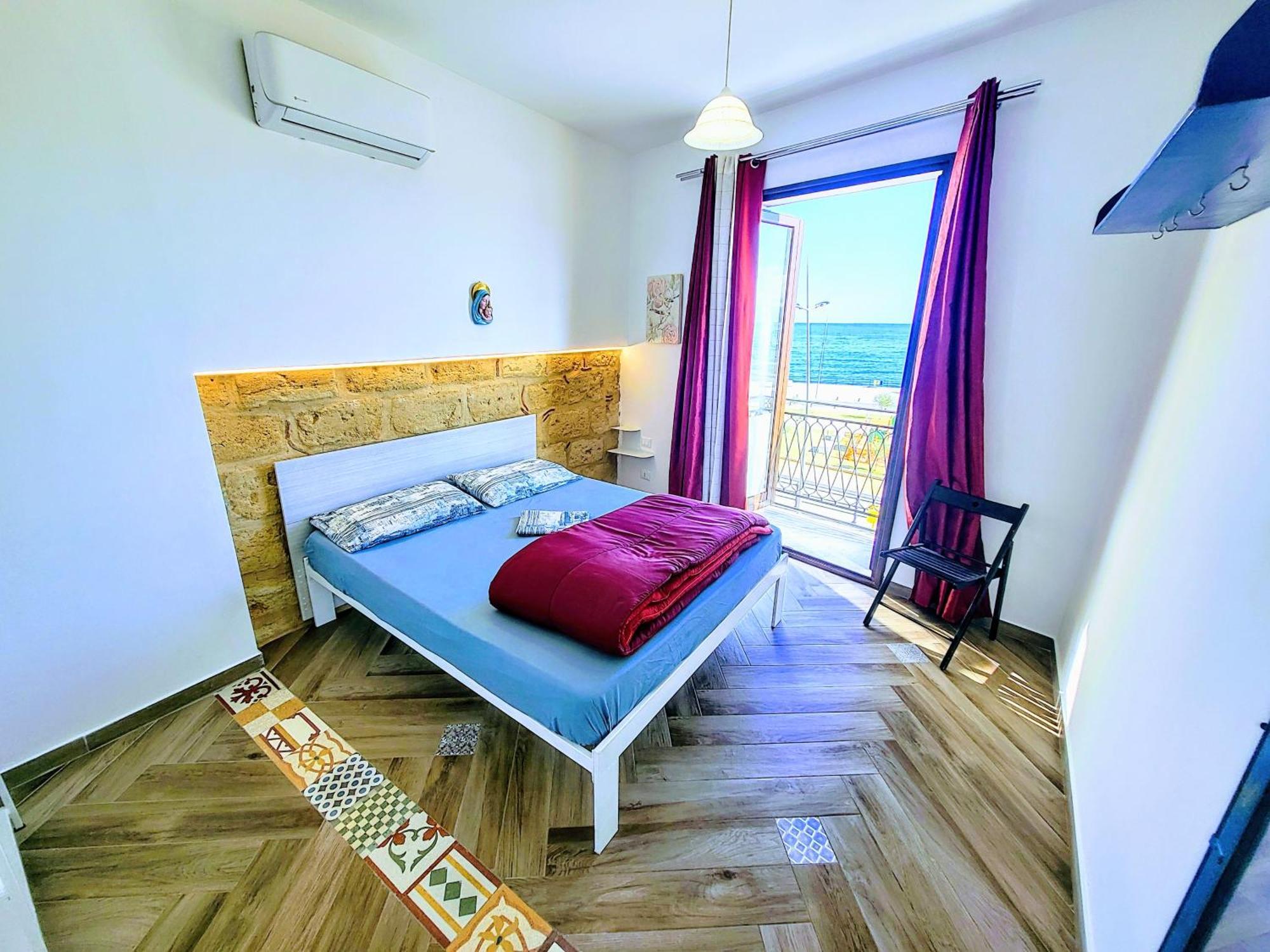 サンタ・フラーヴィアSeafront House Gabbiano Azzurroアパートメント エクステリア 写真
