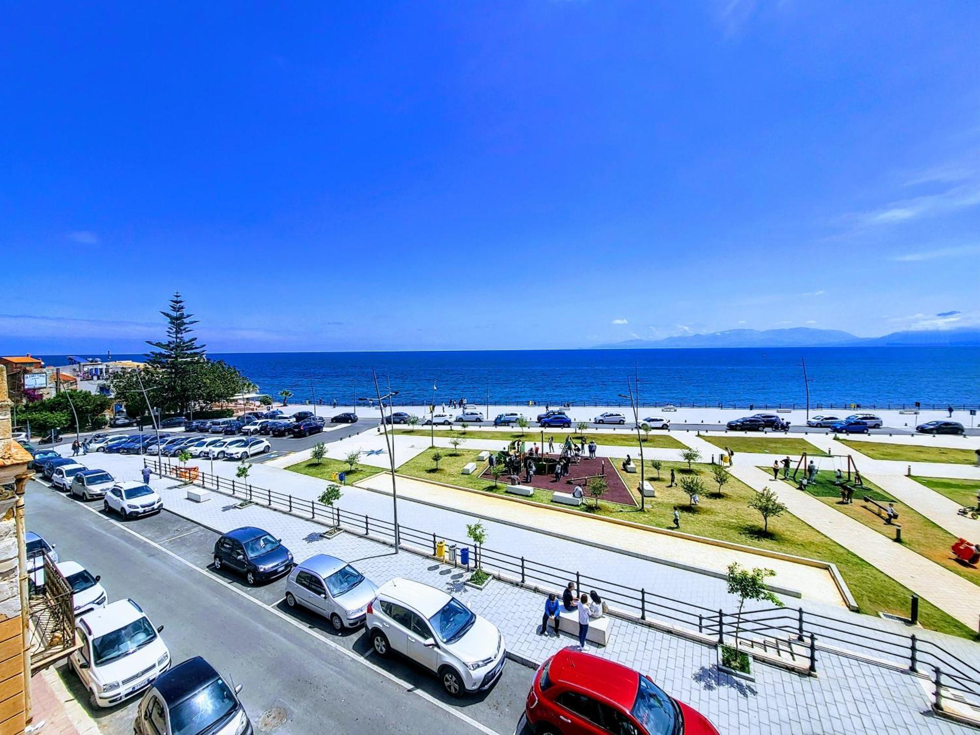 サンタ・フラーヴィアSeafront House Gabbiano Azzurroアパートメント エクステリア 写真